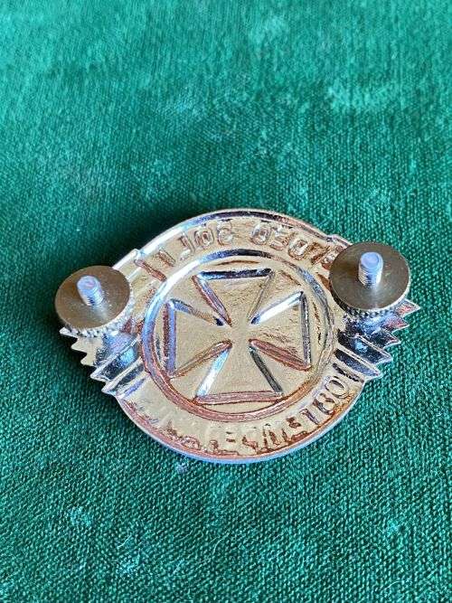 REGT. DAN PIENAAR CHROMED CAP BADGE-APPROVED IN 1980- 2X SCREW LUGS