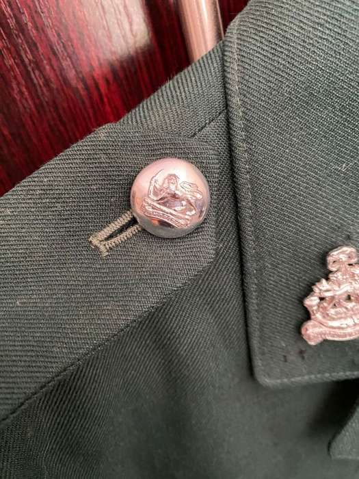 RHODESIAN GREENS,COMPLETE WITH TROUSERS,SAM BROWN AND PARADE RLI GLOVES-IT BELONGED TO DES JORDAAN-