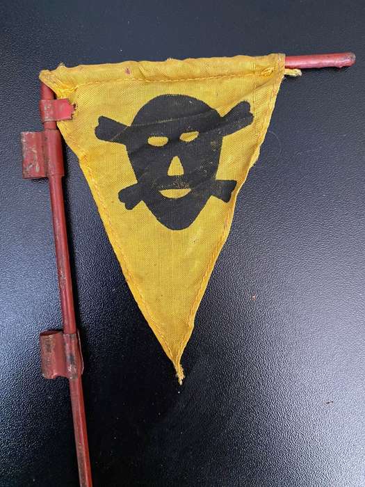 Original German WW2 Landmine Marker/Warning Flag (Saltz Spurfahnchen) 51cm Length