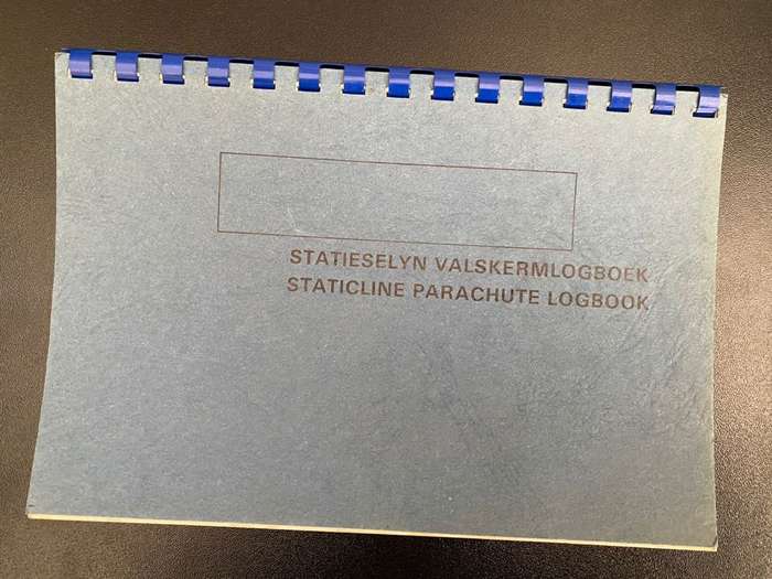 UNISSUED STATICLINE PARACHUTE LOGBOOK