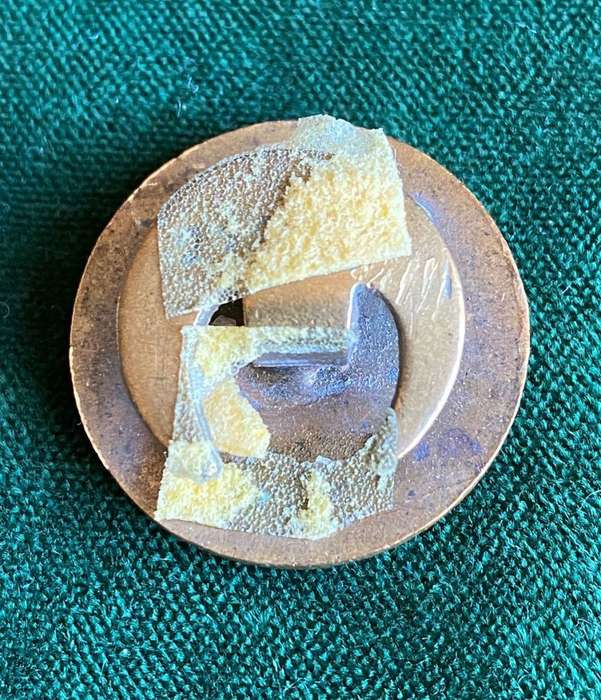 COMRADES OF THE GREAT WAR ENAMEL BUTTONHOLE BADGE-WW1