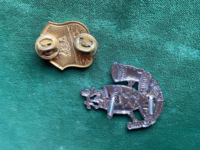 DURBAN LIGHT INFANTRY CHROME CAP BADGE AND ONE COLLAR BADGE-WORN FROM 1964-LUGS + PINS INTACT