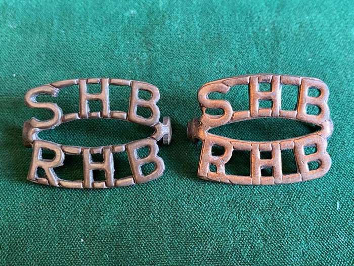 RAILWAYS AND HARBOURS BRIGADE TITLE PAIR-WORN DURING WW2 -LUGS INTACT