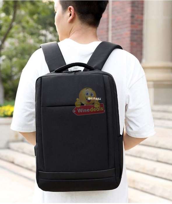 Stylish Backpack with lots of space and pockets, build-in USB Port with Cable