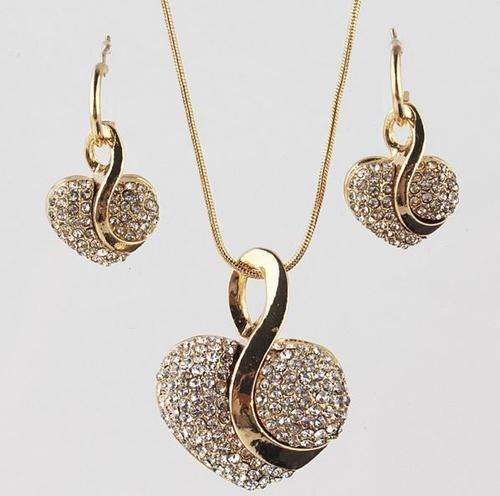 Equisite 18K Gold Plated Austrian Crystal Heart Shaped Juwellery Set