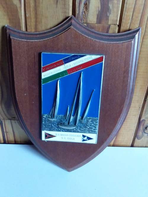 1997 Wood and Metallic Metal International Regata Plaque