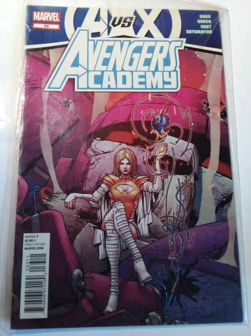 Marvel Avengers Academy `Avengers vs X-Men` Comic No 33 2012