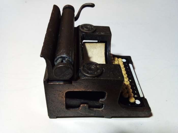 Miniature Metal Typewriter Pencil Sharpener