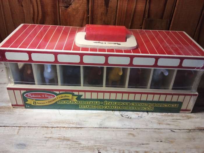 Melissa & Doug Show Horse Stable