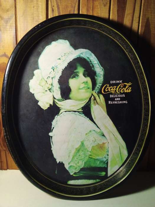 Genuine Oval Coca-Cola Metal Drinks Tray