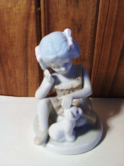 Heritage Porcelain `Girl & Kitten` Ornament