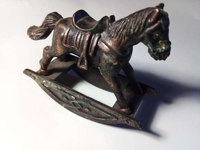 1970s Durham New York Greeting Corporation Metal Rocking Horse (SP020)