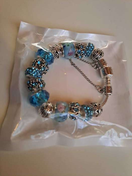 Unique Blue Beads Design Silverplate Bracelet & Charms 18cm