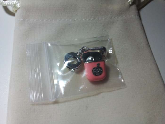 9.25 Silver Pink Headphone Bracelet Charm
