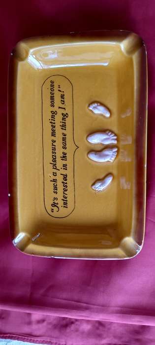 Funny Feet Pair of Ashtrays with Quirky Sayings