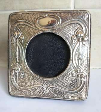 RARE!!! ART NOUVEAU STYLE 1993 HALLMARKED SOUTH AFRICAN SILVER PHOTO FRAME BY P.M  WOW!!