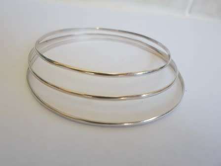 WOW!! 3 X VINTAGE STERLING SILVER BANGLES  70 X 2mm   8,1g WOW!! WOW!!!