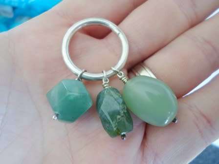 WOW!! LARGE STERLING SILVER MIXED GREEN STONE PENDANT 16,7g  WOW!!
