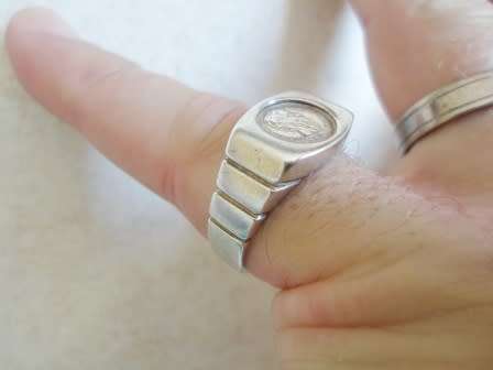 STUNNING!! VINTAGE MENS STERLING SILVER COIN RING  5,5g SIZE V1/2 WOW!!