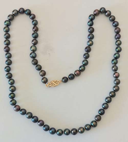 Magnificent vintage black sea pearl necklace with 9ct gold clasp WOW!!