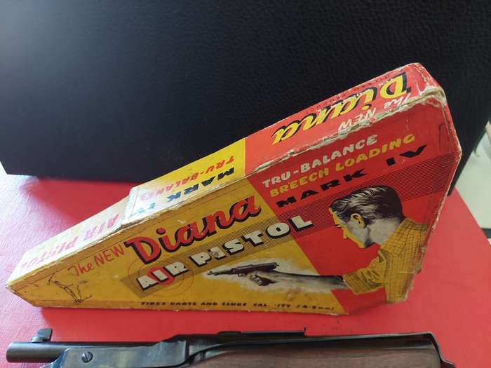 Rare vintage 1960`s Diana mark iv air pistol with box 100% working