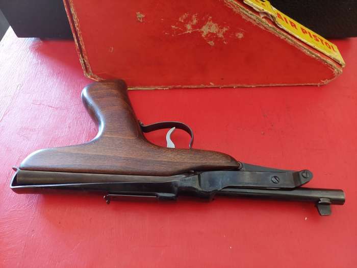 Rare vintage 1960`s Diana mark iv air pistol with box 100% working