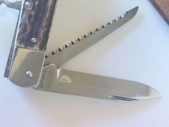 Amazing vintage Mikov stag horn hunting folder Value R2500