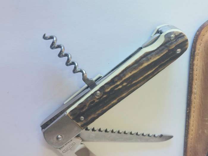 Amazing vintage Mikov stag horn hunting folder Value R2500