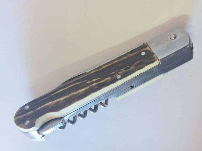 Amazing vintage Mikov stag horn hunting folder Value R2500