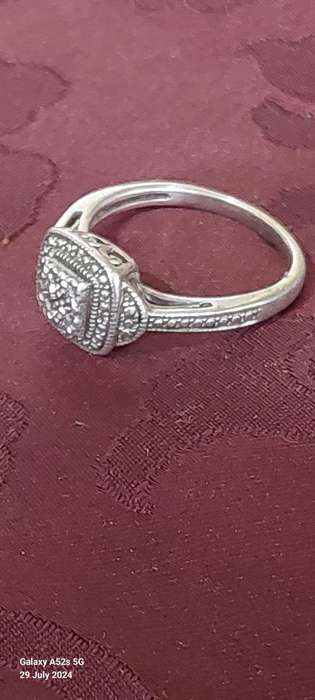Vintage sterling silver 0.023ct diamond ring 2.5g