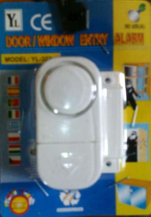 Door and Window entry alarm. Easily Mounted. Magnetic sensor. Batteries included.
