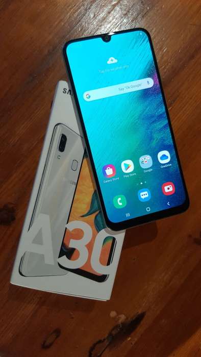 Samsung Galaxy A30