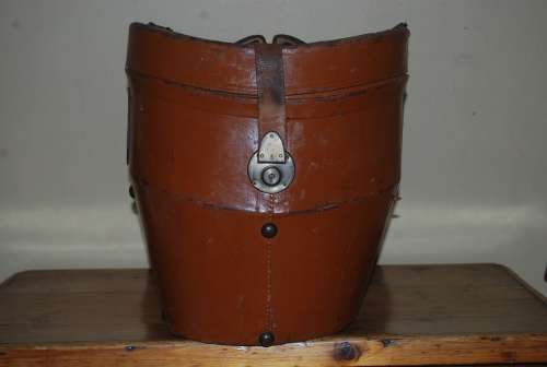 VICTORIAN TOP HAT TRAVELLING CASE - LEATHER