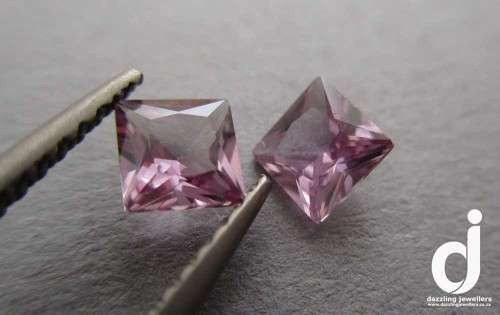 2 x 4mm Alexandrite | Square Princess-cut | Corundum-based Synthetic