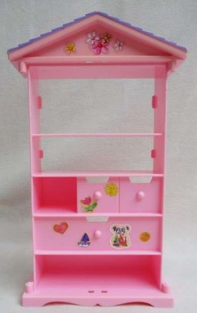 PRETTY REAL BARBIE 2002 CUPBOARD!!