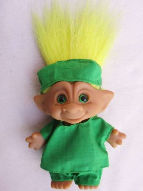 SWEET 'ACE NOVELTY' TROLL WITH 'GEM' BELLY BUTTON AND IN ORIGINAL OUTFIT!!