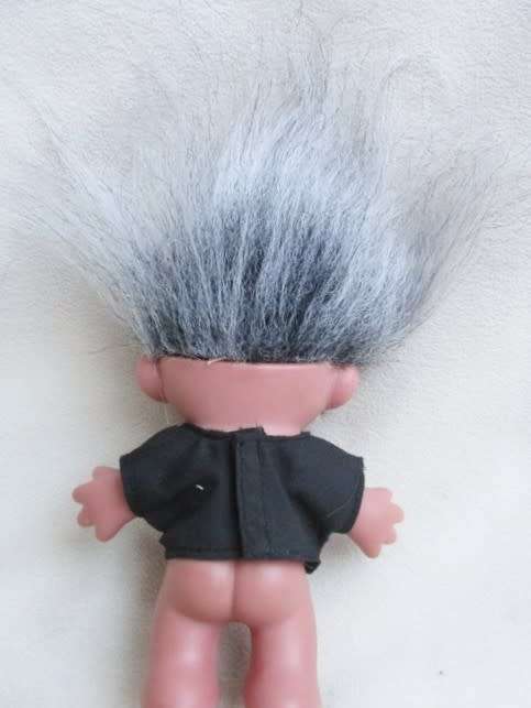 CUTE RUSS BERRIE TROLL - A RARE ONE WITH GREY HAIR!!