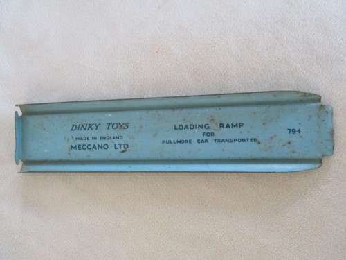 VINTAGE 1954 DINKY TOYS/MECCANO LOADING RAMP FOR PULLMORE CAR TRANSPORTER