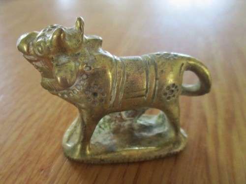 SO UNIQUE!! A VINTAGE, ORNATE KAMDHENU/NANDI COW WITH CALF FOR A SPECIAL PRINTER'S TRAY