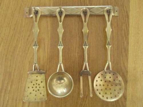 ORNATE VINTAGE SOLID BRASS SET WITH HANGING RACK FOR YOUR KITCHEN