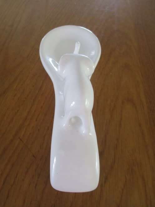 CUTE WHITE PORCELAIN `ELE` SPOON REST
