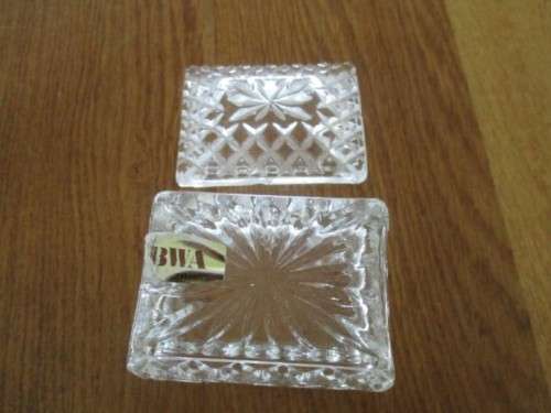 TWO PRETTY LITTLE LEAD CRYSTAL TRINKET BOXES