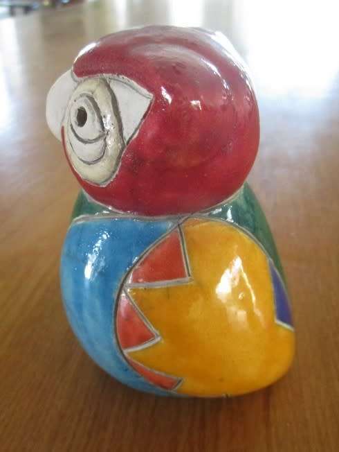 COLLECTABLE SIGNED RAKU OWL - MEDIUM SIZE (GREAT CONDITION - IGNORE REFLECTIONS)