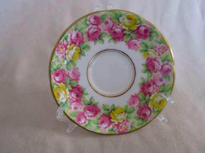 PRETTY ROYAL STAFFORD BONE CHINA SAUCER WITH STAND - ROSANNE