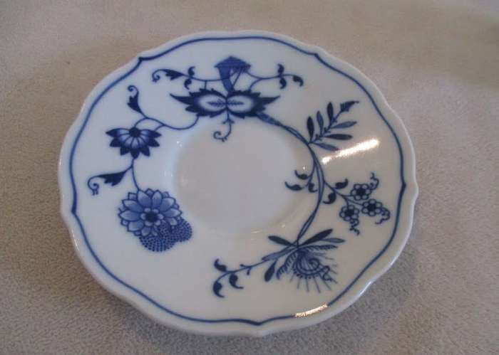 BLUE DANUBE, JAPAN, BLUE ONION PATTERN, IRISH COFFEE CUP AND SAUCER TO USE OR DISPLAY