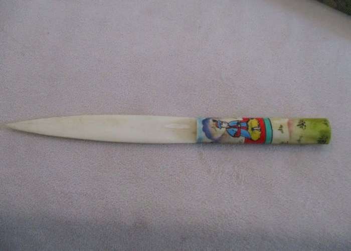 Vintage hand painted Chinese letter opener in original box