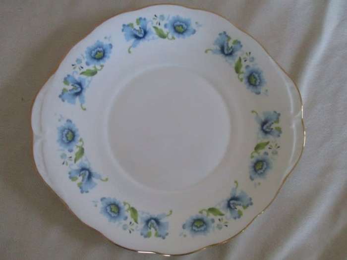 Lovely Queen Anne bone china cake server/plate