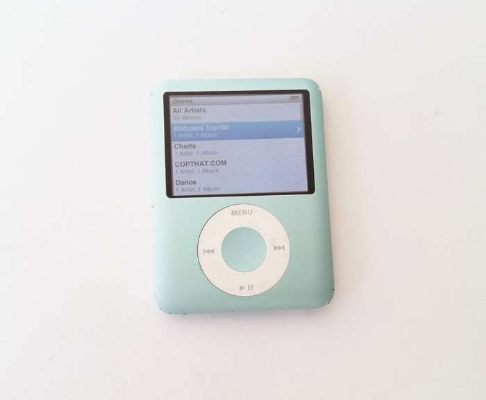 iPod Nano |  8GB | Make An Offer!