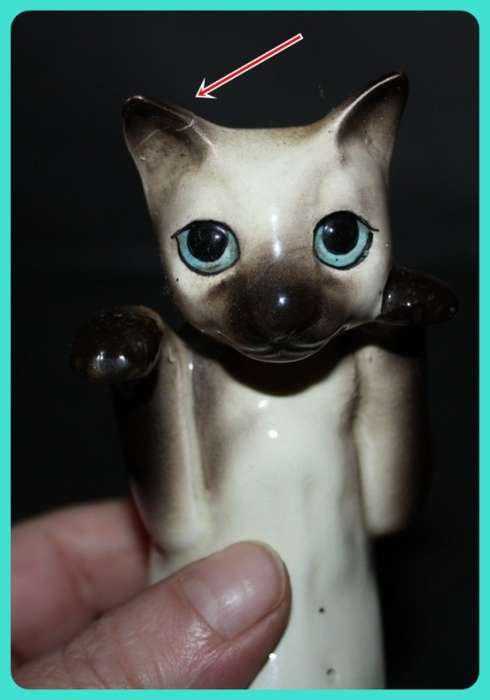 LOVELY PORCELAIN SIAMESE CAT FISH BOWL FIGURINE (D) BOWL NOT INCLUDED