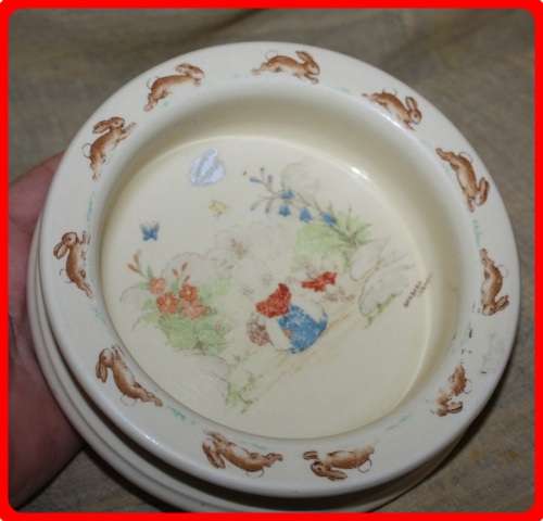 ROYAL DOULTON BUNNYKINS BABY BOWL VINTAGE MIDDLE PICTURE FADED